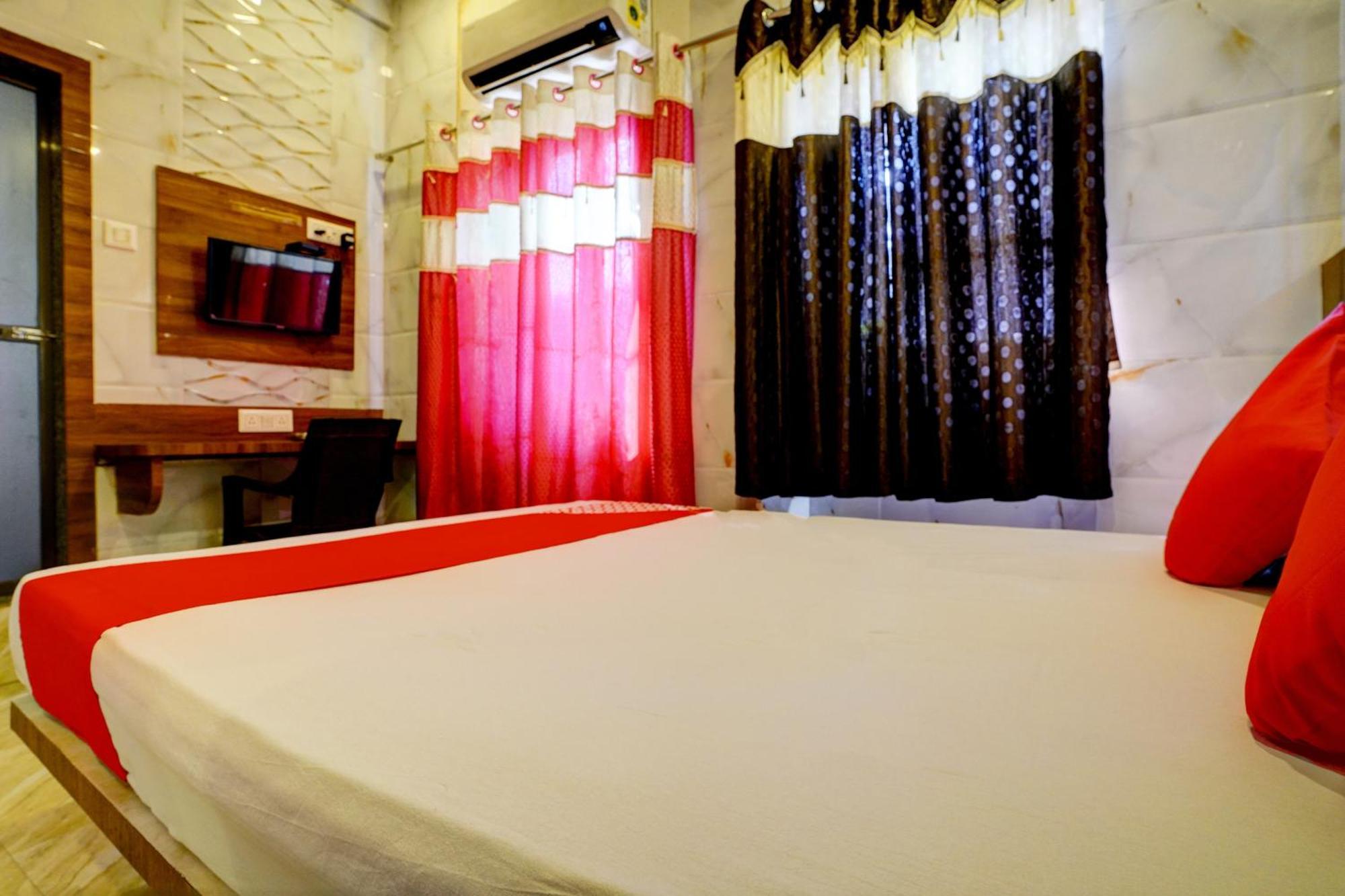 Hotel Aga Beg's Mumbai Bagian luar foto
