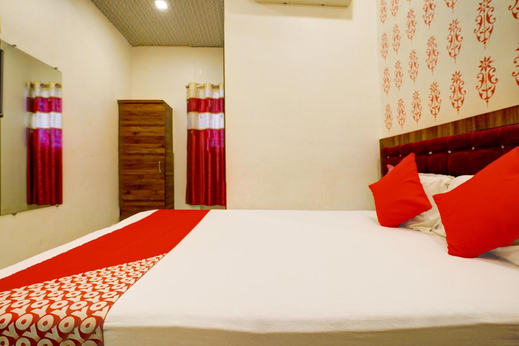Hotel Aga Beg's Mumbai Bagian luar foto