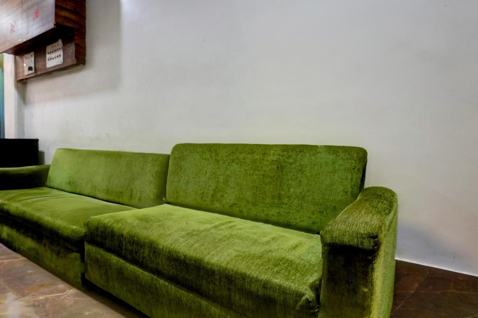 Hotel Aga Beg's Mumbai Bagian luar foto