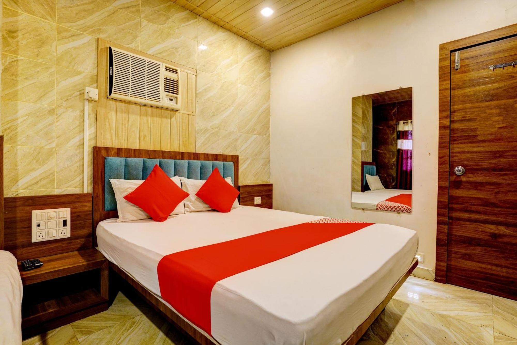 Hotel Aga Beg's Mumbai Bagian luar foto
