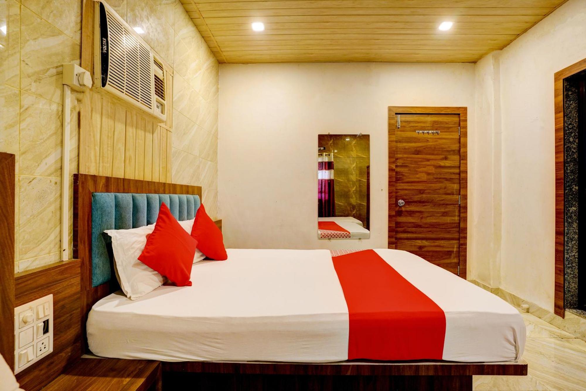 Hotel Aga Beg's Mumbai Bagian luar foto