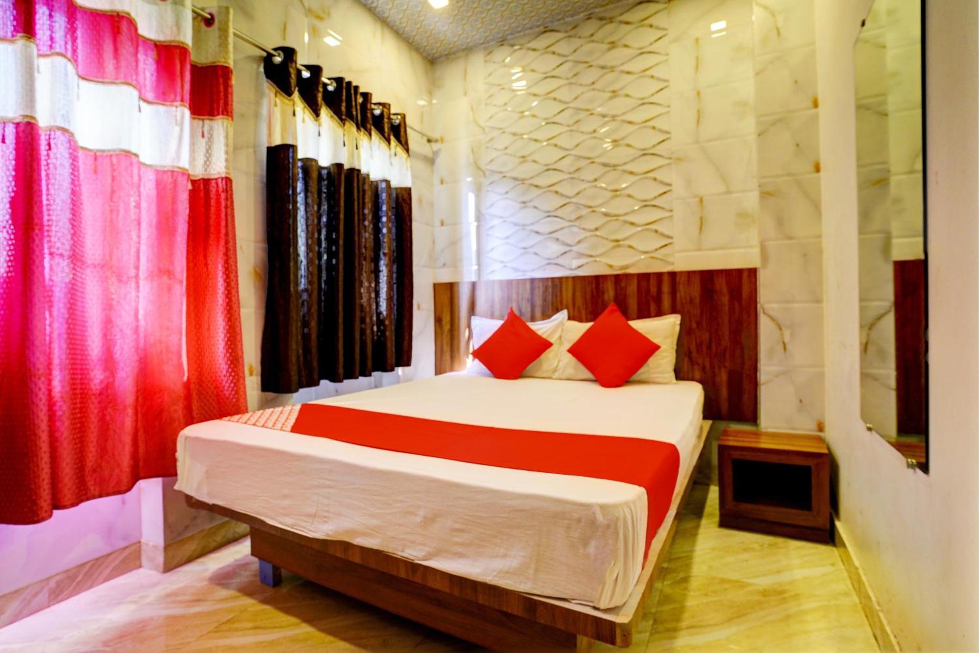 Hotel Aga Beg's Mumbai Bagian luar foto